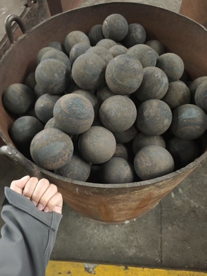 고품질 그라인딩 미디어 볼 30mm 50mm 100mm 단조 연삭 스틸 볼 볼 밀 밀 시멘트 발전소