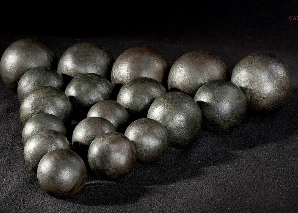 고품질 52-65 HRC 단조 강철 연삭 볼 40mm 50mm 철 단조 연삭 공